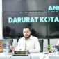 Wali Kota Padang Mahyeldi memimpin rapat evaluasi perubahan DAS di Gedung Putih Kediaman Resmi Wali Kota, Selasa (6/1/2026). (Foto: Prokopim Padang)