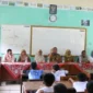 Wali Kota Pariaman Yota Balad menggelar pertemuan di SMPN 7 Padang pasca beredarnya video perkelahian siswa-siswi SMPN 7 Kota Pariaman, Senin (19/1/2025) pagi. (Foto: Kominfo Kota Pariaman)