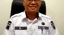 Kepala Dinas Perpustakaan dan Kearsipan Pessel, Adril Yesmen. (Foto: Dok. Niks)