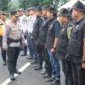 Kapolresta Padang Kombes Pol Apri Wibowo saat apel kesiapsiagaan di Mapolresta Padang, Selasa (17/2/2026). (Foto: Diskominfo Padang)