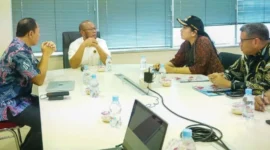 Bupati Dharmasraya, Annisa Suci Ramadhani melakukan pertemuan dengan Deputi Bidang Peningkatan Kualitas Pendidikan Kemenko PMK Prof. Ojat Darojat di Jakarta, Rabu (4/2/2026). (Foto: pemkab Dharmasraya)