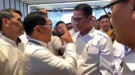 Bupati Padang Pariaman John Kenedy Azis bersama Menteri Pertanian Amran Sulaiman. (Foto: Diskominfo Padang Pariaman)