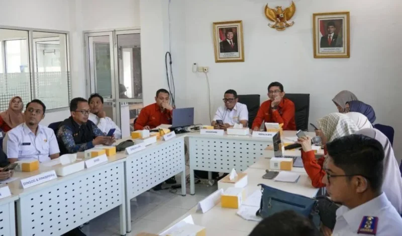 BPS Kota Padang Panjang menggelar FGD Sosialisasi Sensus Ekonomi 2026 rekonsiliasi data daerah, serta reviu Standar Pelayanan PST, Rabu (4/2/2026). (Foto: Kominfo Padang Panjang)