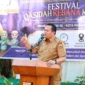 Wali Kota Pariaman, Yota Balad, membuka Festival Qasidah Rebana Klasik tingkat SD/MI se-Kota Pariaman di Halaman Kantor Camat Pariaman Selatan, Selasa (10/2/2026). (Foto: Kominfo Pariaman)