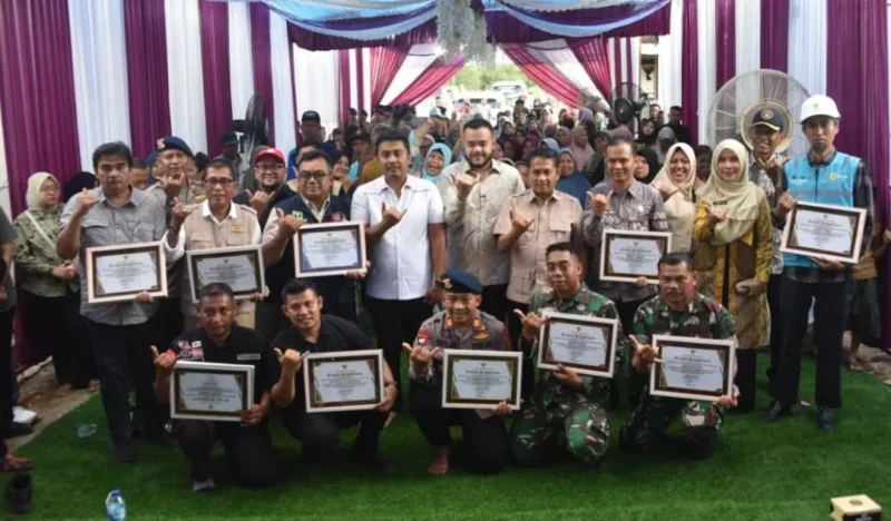 Wali Kota Padang Fadly Amran menghadiri peresmian Huntara Mandiri di Kelurahan Kapalo Koto, Kamis (5/2/2026). (Foto: Prokopim Padang)