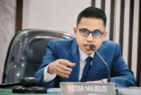Idham Fadhli Jabat Ketua KI Sumbar. (Foto: Ist)