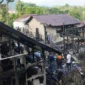 Empat unit rumah di RT 06 Sungai Andok, Kelurahan Kampung Manggis, Kecamatan Padang Panjang Barat (PPB) hangus terbakar, Jumat (20/2/2026). (Foto: Kominfo Padang Panjang)