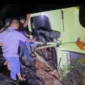 Truk bermuatan batu bara terbalik di Panorama II, Sitinjau Lauik, Kota Padang, Kamis (19/2/2026). (Foto: WAG Sitinjau Lauik)