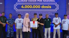 Kementerian Pertanian (Kementan) menggelontorkan 151 ribu dosis vaksin ke Jawa Barat untuk melindungi populasi ternak dan menekan risiko penularan PMK. (Foto: Kementan)