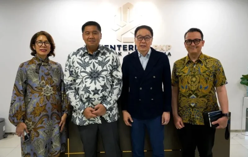 PT Astra International Tbk berkomitmen membangun dan merenovasi 3.250 unit MBR pada 2026. (Foto: Kementerian PKP)