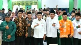 Wakil Wali Kota Padang Maigus Nasir membuka kegiatan Pembinaan dan Penguatan Kepengurusan Masjid Tingkat Kota Padang di Aula Kantor Kemenag Padang, Rabu (11/2/2026). (Foto: Prokopim Padang)