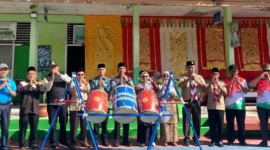 Wakil Wali Kota Padang Panjang, Allex Saputra membuka Lomba Kreativitas Prestasi Islam Pramuka (LKPIP) IV yang digelar MAN 3 Kota Padang Panjang, Sabtu (7/2/2025). (Foto: Kominfo Padang Panjang) 
