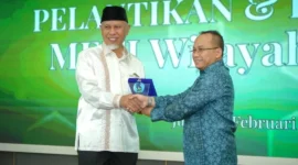 Gubernur Sumbar Mahyeldi menghadiri pelantikan pengurus METI Wilayah Sumbar di Auditorium Gubernuran, Jumat (6/2/2026). (Foto: ADPSB)
