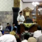 Wakil Wali Kota Padang Maigus Nasir saat Safari Ramadan Pemko Padang di Masjid Al-Hijriyah, Perumnas Siteba, Selasa (24/2/2026) malam. (Foto: Diskominfo Padang)