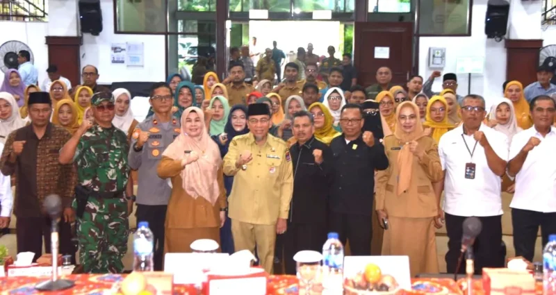 Wakil Wali Kota Padang Maigus Nasir membuka Musrenbang Kecamatan Luki Tahun 2027 di Gedung Serba Guna (GSG) PT Semen Padang, Senin (9/2/2026). (Foto: Prokopim Padang)