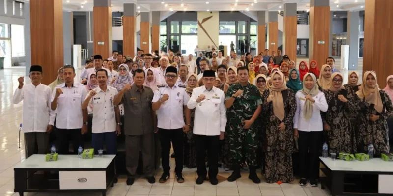 Wakil Wali Kota Padang, Maigus Nasir membuka Musrenbang Kecamatan Padang Selatan di Gedung Bagindo Aziz Chan Youth Center, Rabu (11/2/2026). (Foto: Prokopim Padang)