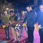 Wali Kota Padang Fadly Amran meresmikan kegiatan Nongkrong Kreatif di Taman Kota Tua, Kelurahan Pondok, Kecamatan Padang Barat, Sabtu malam (7/2/2026). (Foto: Prokopim Padang)