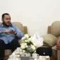 Wali Kota Padang Fadly Amran menerima kunjungan jajaran pimpinan BUMN PT Inalum di Kediaman Resminya, Rabu (18/2/2026). (Foto: Prokopim Padang)