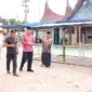 Wakil Wali Kota Payakumbuh Elzadaswarman meninjau langsung Pasar Pabukoan di Kelurahan Tiakar, Jumat (13/2/2026). (Foto: MC Payakumbuh)