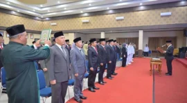 Sekretaris Daerah Kota Payakumbuh, Rida Ananda melantik sejumlah pejabat di lingkungan Pemko Payakumbuh, Senin (2/2/2026). (Foto: MC Payakumbuh)