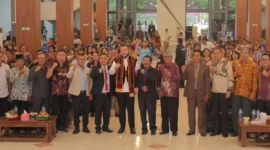 Wali Kota Padang, Fadly Amran menghadiri pelantikan Pengurus Himawar Padang periode 2026-2030 di Gedung Bagindo Aziz Chan Youth Center, Minggu (15/2/2026). (Foto: Prokopim Padang)