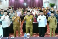 Pj Sekda Kota Padang, Raju Minropa membuka Pelatihan MoT Pesantren Ramadan Tingkat Kota Padang Tahun 1447 H/2026 di Hotel Rangkayo Basa, Selasa (3/2/2026). (Foto: Prokopim Padang)