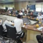 Suasana rapat pembahasan pembangunan Tol Sicincin-Bukittinggi di ruang rapat Kementerian PU, Jakarta, Selasa (3/2/2026). (Foto: ADPSB)