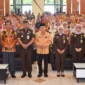 Wakil Wali Kota Padang Maigus Nasir membuka kegiatan penerangan hukum yang digelar Kejari Padang di Gedung Bagindo Aziz Chan Youth Center, Kamis (26/2/2026). (Foto: Prokopim Padang)