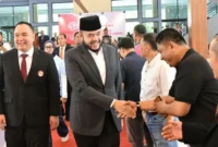 Wali Kota Padang, Fadly Amran menghadiri pengukuhan Pengprov Lemkari Sumbar masa bakti 2026-2030 di Gedung Bagindo Aziz Chan Youth Center, Minggu (1/2/2026). (Foto: Prokopim Padang)