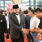 Wali Kota Padang, Fadly Amran menghadiri pengukuhan Pengprov Lemkari Sumbar masa bakti 2026-2030 di Gedung Bagindo Aziz Chan Youth Center, Minggu (1/2/2026). (Foto: Prokopim Padang)