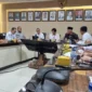 Suasana rapat percepatan pembangunan Jalan Tol Padang–Pekanbaru Seksi Sicincin/Kayu Tanam–Bukittinggi  di Kementerian PU, Jakarta, Selasa (3/2). (Foto: ADPSB)