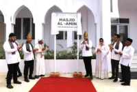 Wali Kota Padang Fadly Amran meresmikan Masjid Al-Amin di Pondok Pesantren Darul Ulum, Kelurahan Lubuk Minturun, Kecamatan Koto Tangah, Jumat (13/2/2026). (Foto: Prokopim Padang)