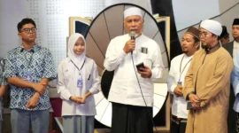 Gubernur Sumbar Mahyeldi meluncurkan Pesantren Ramadhan 1447 H di Masjid Raya Syekh Ahmad Khatib Al Minangkabawi, Minggu (15/2/2026). (Foto: ADPSB)