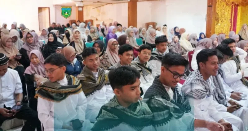 Sebanyak 30 siswa SMAN 2 Padang Panjang mengikuti Wisuda Tahfiz Al-Qur’an di Gedung M. Sjafei, Rabu (11/2/2026). (Foto: Kominfo Padang Panjang)