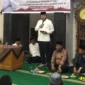 Wali Kota Padang, Fadly Amran, dalam kunjungan Safari Ramadan di Mushala Rambutan, Korong Gadang, Kecamatan Kuranji, Jumat (27/2/2026) malam. (Foto: Diskominfo Padang)