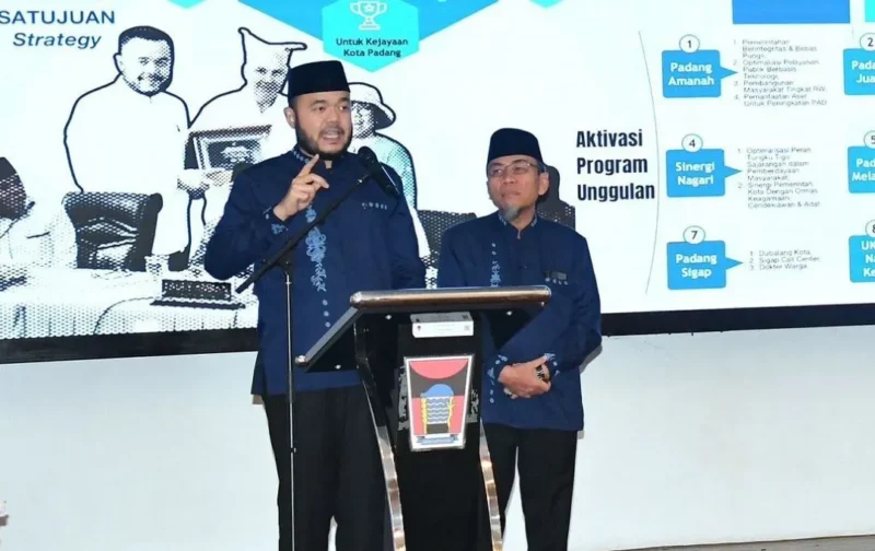 Refleksi satu tahun kepemimpinan Wali Kota dan Wakil Wali Kota Padang di Bagindo Aziz Chan Youth Center, Jumat (20/2/2026). 