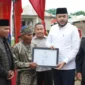 Wali Kota Padang Fadly Amran menghadiri tradisi Limau Barongge di Sungai Pisang, Selasa (17/2/2026). (Foto: Diskominfo Padang)