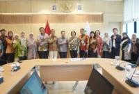 Wakil Bupati Tanah Datar Ahmad Fadly menghadiri rapat konsultasi dengan Wamenkes RI di Ruang Rapat Wamenkes RI, Jakarta, Jumat (6/2/2026). (Foto: Prokopim Tanah Datar)