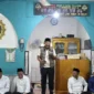 Wagub Sumbar, Vasko Ruseimy saat Safari Ramadan 1447 H di Masjid An Nur, Kampung Batu Karut, Kabupaten Pasaman, Minggu (22/2/2026). (Foto: ADPSB)