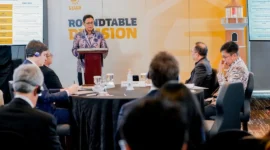 Wakil Menteri ESDM Yuliot saat Roundtable Discussion bertema Peta Jalan Dekarbonisasi Industri Indonesia 2026, Selasa (3/2). (Foto: Kementerian ESDM)