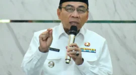 Wakil Wali Kota Padang Maigus Nasir saat menghadiri Pembinaan dan Penguatan Kepengurusan Masjid se-Kota Padang di Aula Kantor Kemenag Padang, Rabu (11/2/2026). 