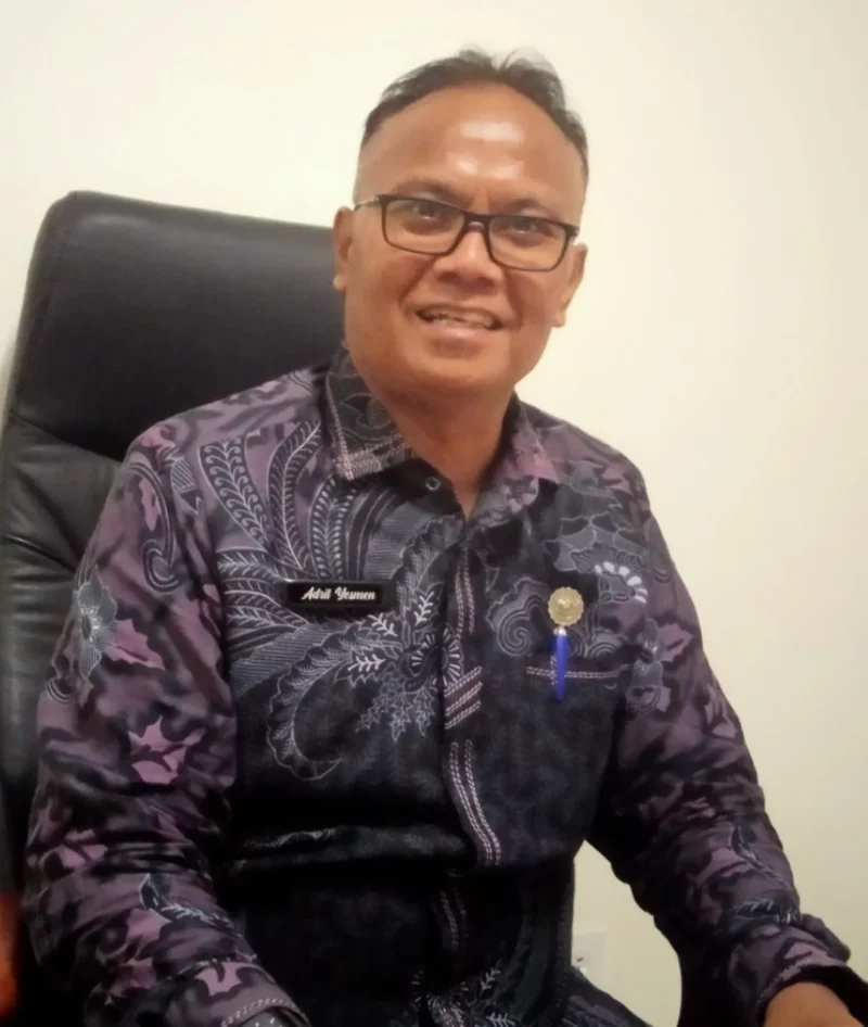 Kepala Dinas Perpustakaan dan Arsip Pessel, Adril Yesmen. (Foto: Dok. Adril)