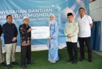 Wakil Wali Kota Padang Maigus Nasir menghadiri penyerahan bantuan rehabilitasi Musala Asrama Panti Asuhan Khusus Anak Mentawai dari PT Angkasa Pura Indonesia, Rabu (18/3/2026). (Foto: Prokopim Padang)