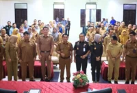 Bupati Padang Pariaman, John Kenedy Azis membuka sosialisasi Perbup Nomor 37 Tahun 2025 tentang Standar Harga Satuan di Hall IKK, Selasa (3/3). (Foto: Diskominfo Padang Pariaman)