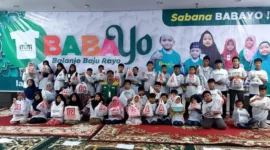 LAZIS MUM Padang kembali menggelar program Babayo XI bersama 500 anak yatim, dhuafa, penyandang disabilitas, dan santri penghafal Al-Qur’an berbelanja kebutuhan Lebaran. (Foto: Ist)