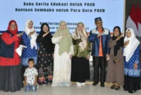 Dua lembaga PAUD yang terdampak bencana banjir di Kota Padang menerima bantuan dari program Askrindo Peduli. (Foto: Diskominfo Padang)