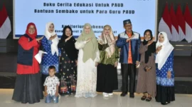 Dua lembaga PAUD yang terdampak bencana banjir di Kota Padang menerima bantuan dari program Askrindo Peduli. (Foto: Diskominfo Padang)