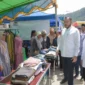 Wali Kota Padang Fadly Amran meninjau Bazar Mom’s BBI  di Jalur Dua Gerbang Utama Perumahan BBI, Kelurahan Kuranji, Kecamatan Kuranji, Minggu (1/3). (Foto: Prokopim Padang)