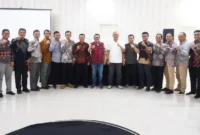 Bupati Tanah Datar, Eka Putra saat Rakor camat se-Kabupaten Tanah Datar di Mifan Padang Panjang, Sabtu (28/3/2026). (Foto: Prokopim Tanah Datar)