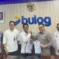 Penandatanganan Naskah Perjanjian Hibah Daerah (NPHD) antara Pemkab Dharmasraya dan Perum Bulog, Jumat (6/3/2026). (Foto: Pemkab Dharmasraya)